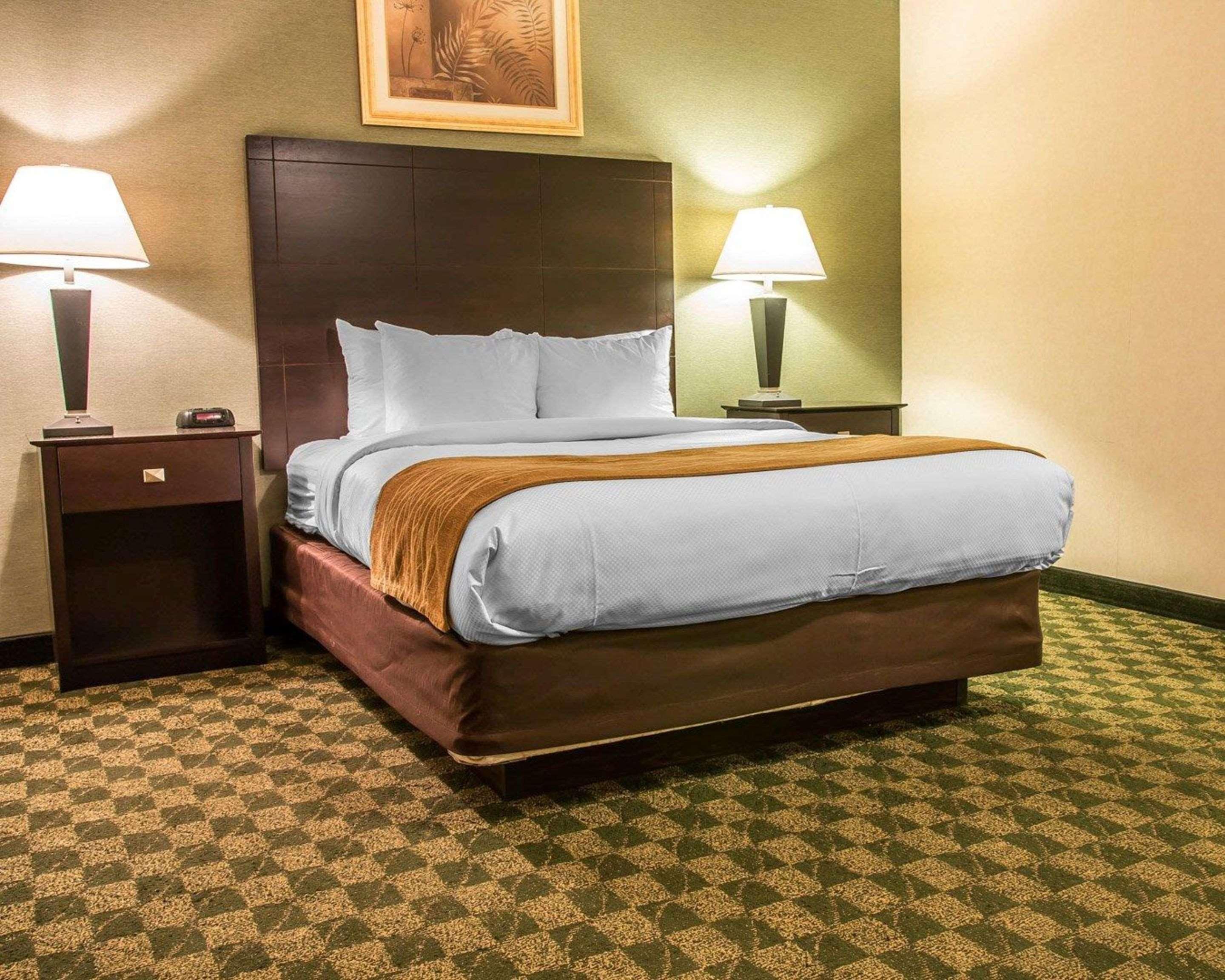 Comfort Inn Whitehall Near Michigan'S Adventure Ngoại thất bức ảnh